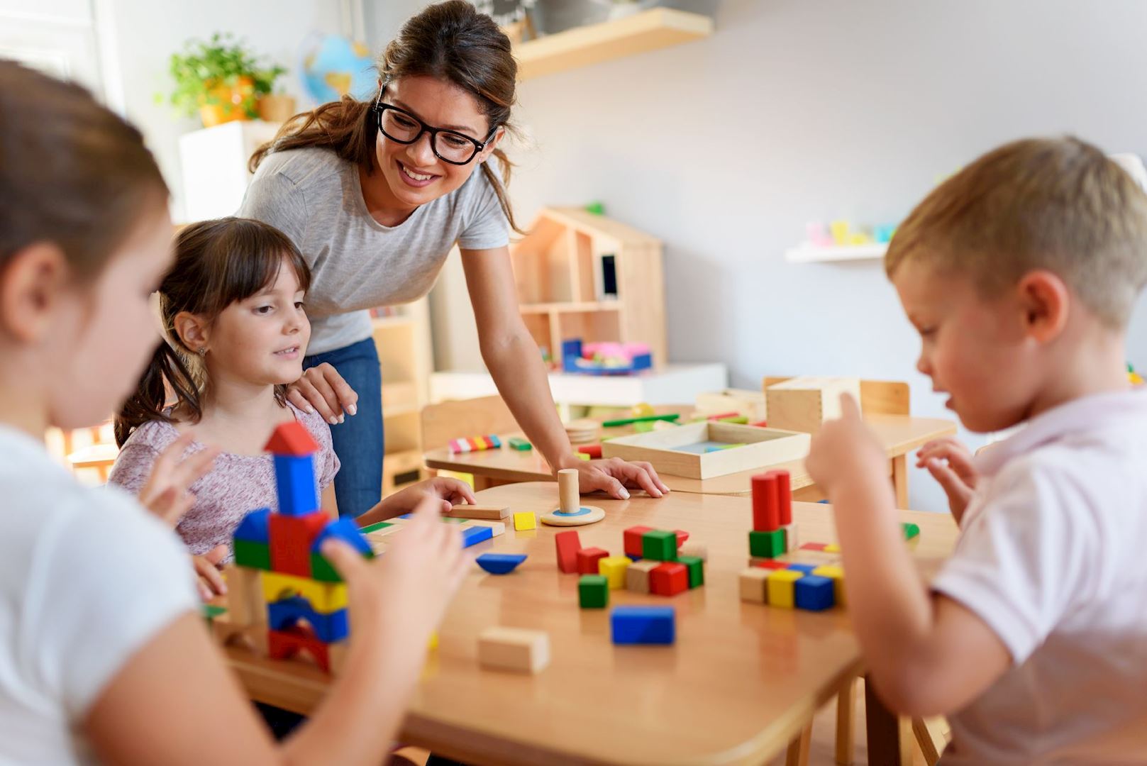 Kleinkinderzieher:in & Tagesmutter/Tagesvater