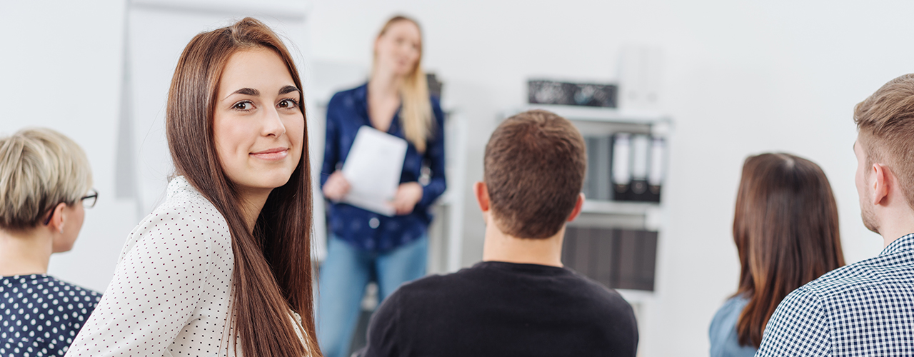 /images/Bilder_CMS/Unternehmen/Bildungskarenz-Bildungsteilzeit/Bildungskarenz_Bildungsteilzeit_WIFI-kaernten_1280x500_A_211539208.jpg