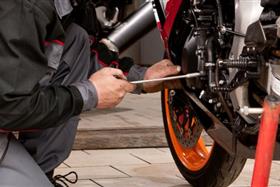 Motorradtechnik (H3) Kfz-Aufbaukurs  Praktische Vorbereitung zur  Lehrabschlussprüfung  